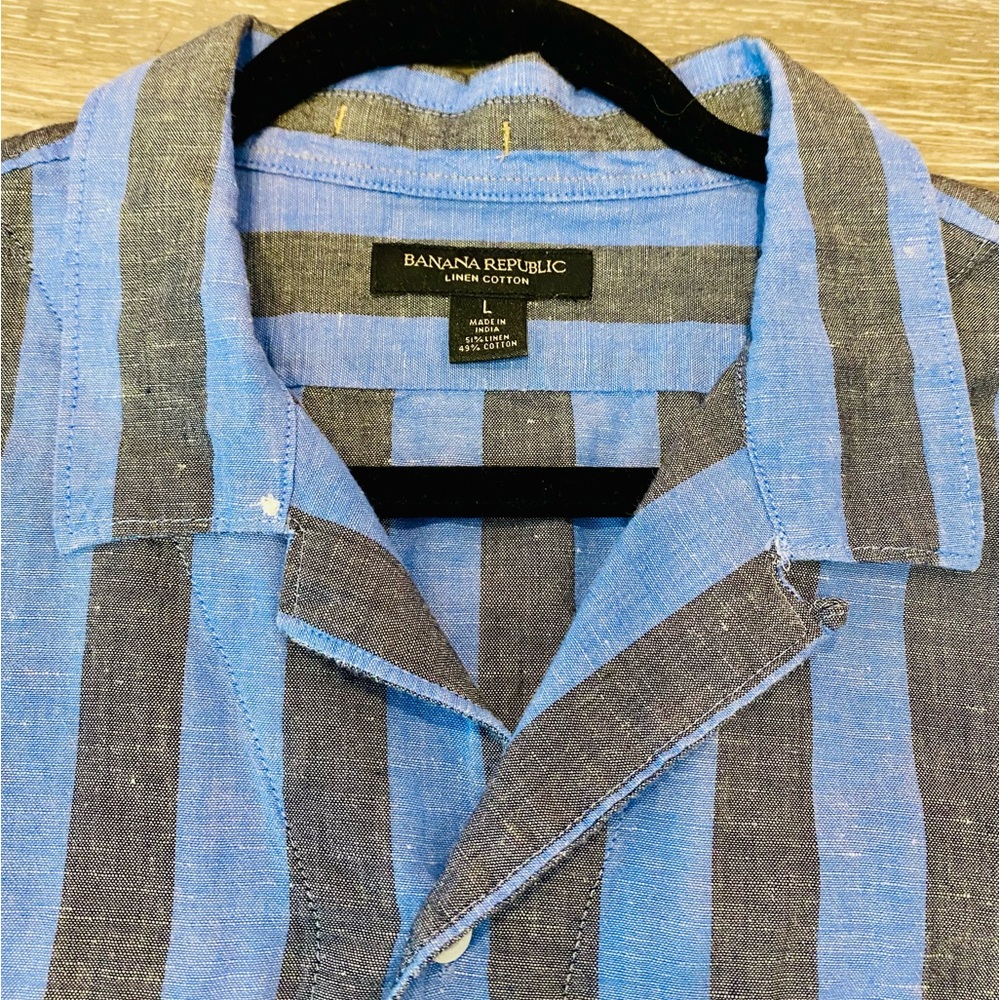 🐚 NWOT Men’s L Banana Republic Button Up